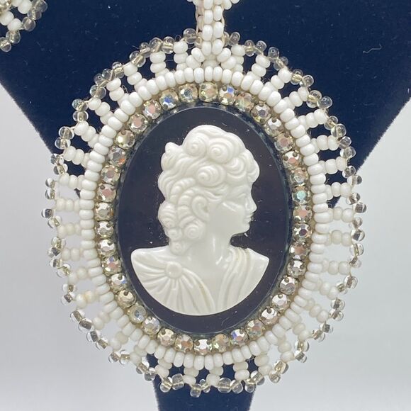 Vintage Seed Bead Cameo Set Necklace Earrings NEEDS REPAIR beautiful Unique - Picture 2 of 12